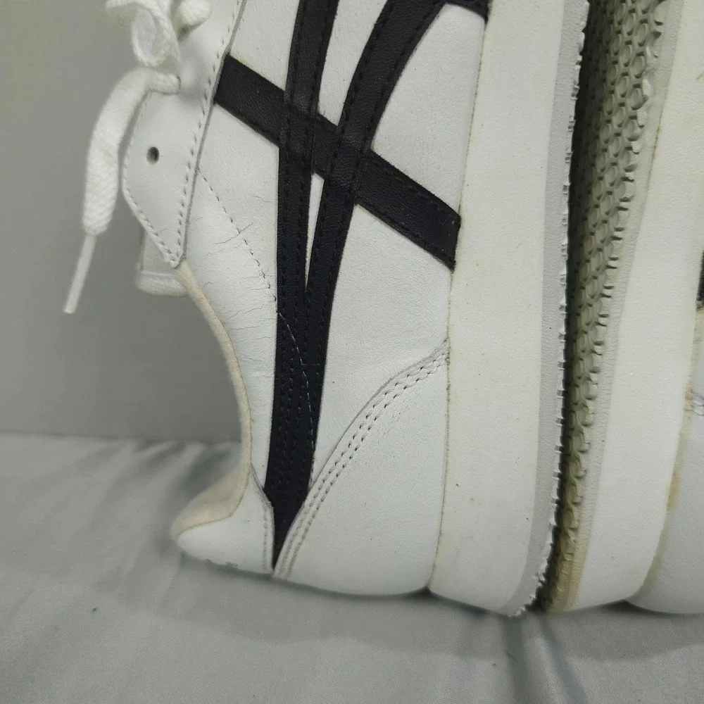Vintage Asics Cheer Shoes Women 9.5 White Black Leather NCA Cheerleading